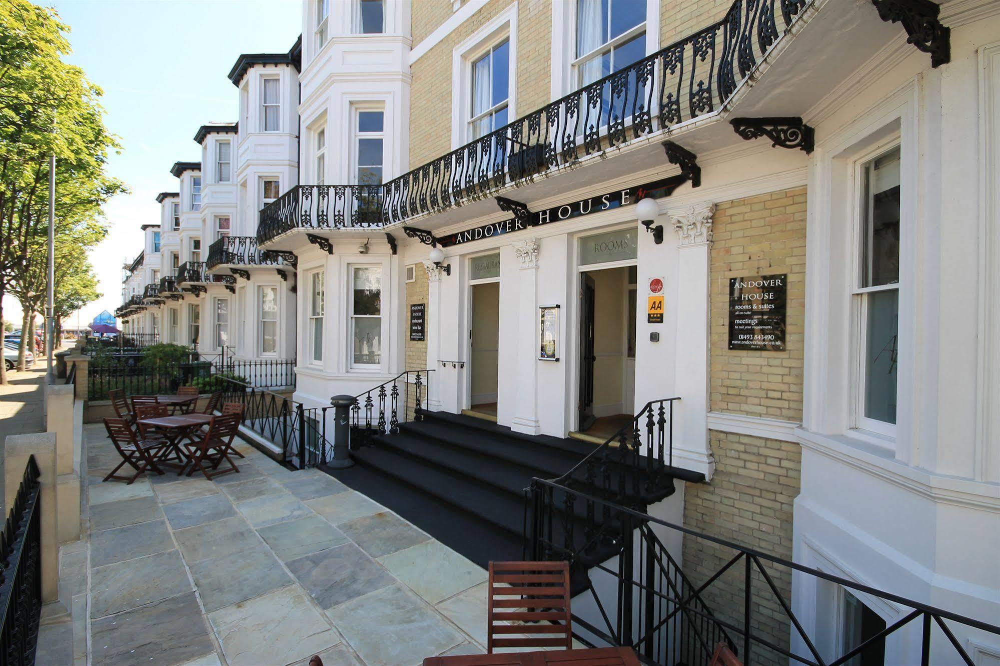 Andover House & Restaurant - Adults Only 3*